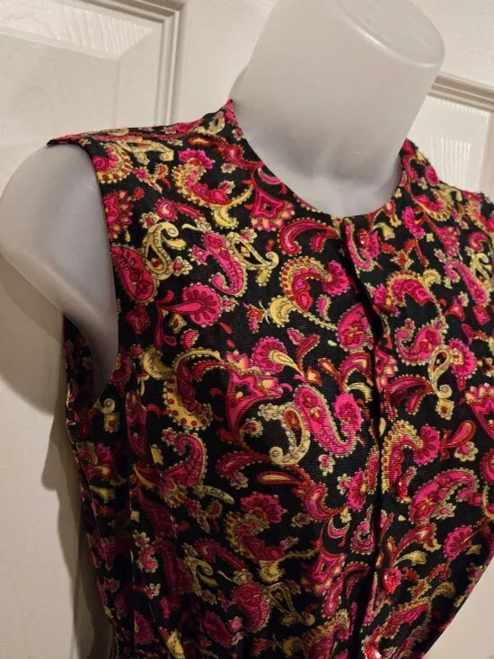 Vintage 1960s Pink & Green Paisley Sleeveless Jumpsuit Size Small - Picture 6 of 13